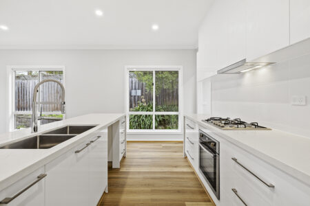 1a Thompson Street, Glen Waverley